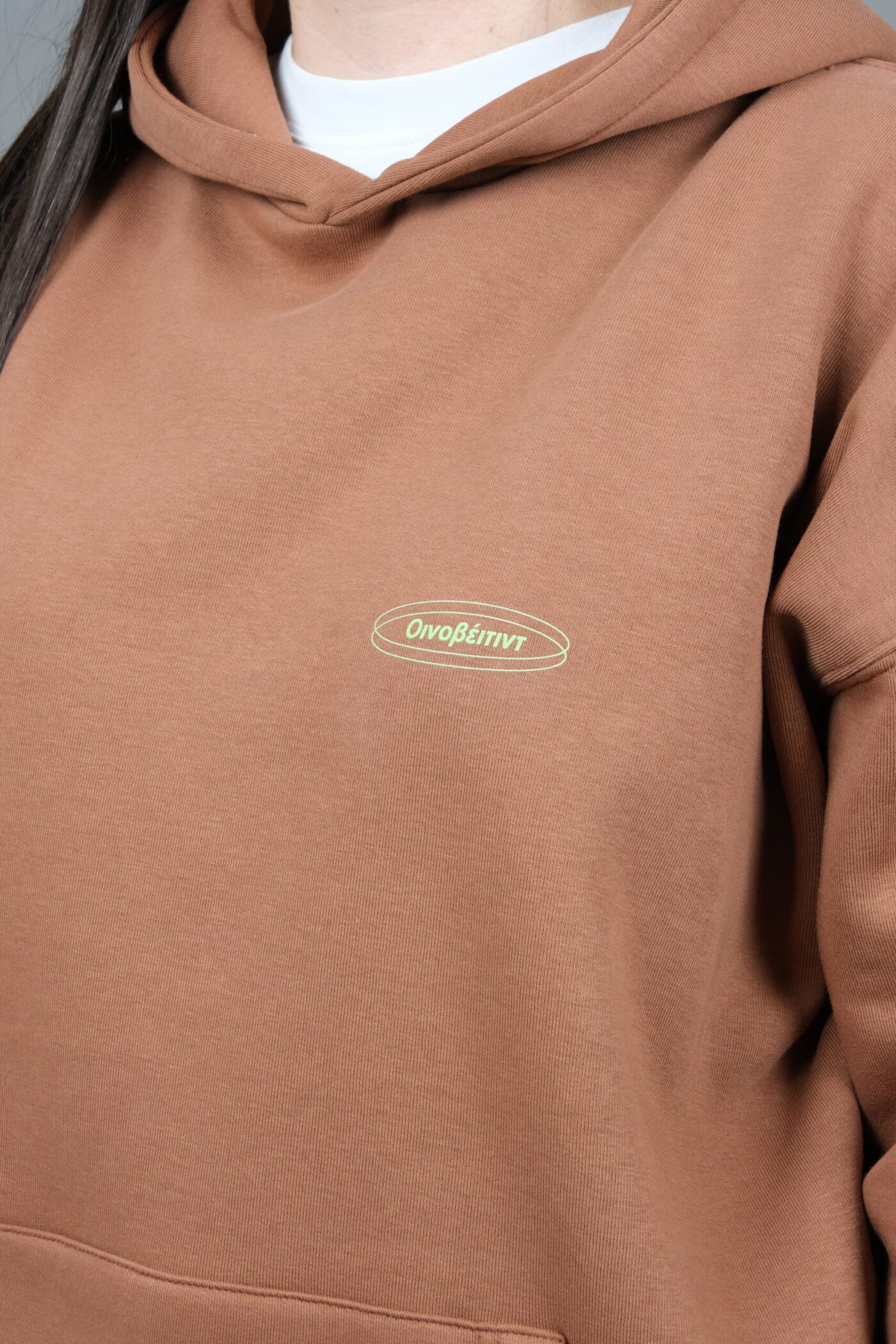 Οινοβέιτιντ camel hoodie - Image 4