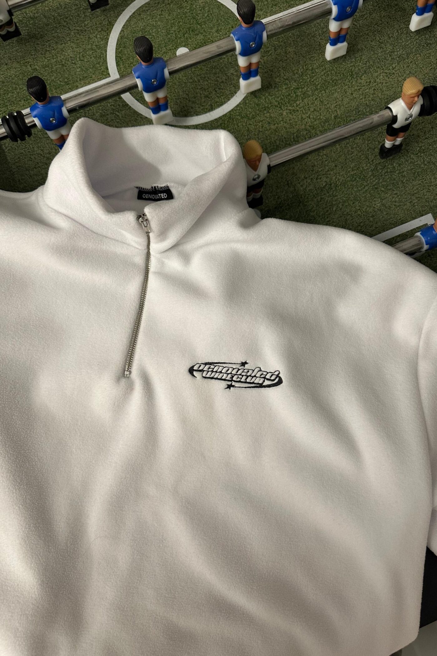 ''OENOVATED WINE CLUB'' white fleece