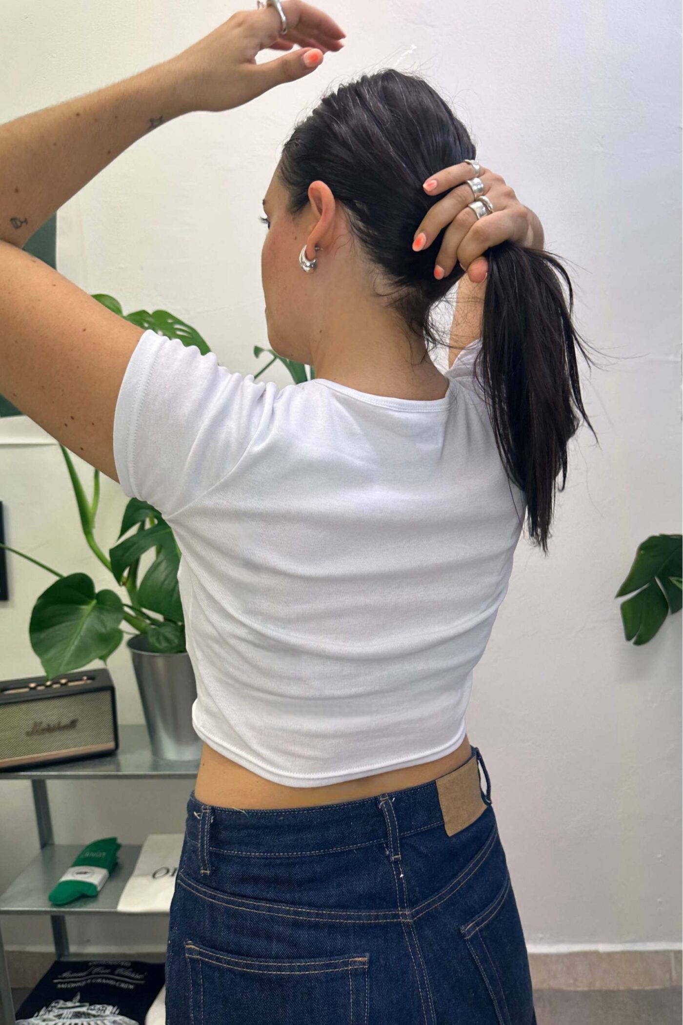 ''Vino Por Favor'' baby crop top - Image 4